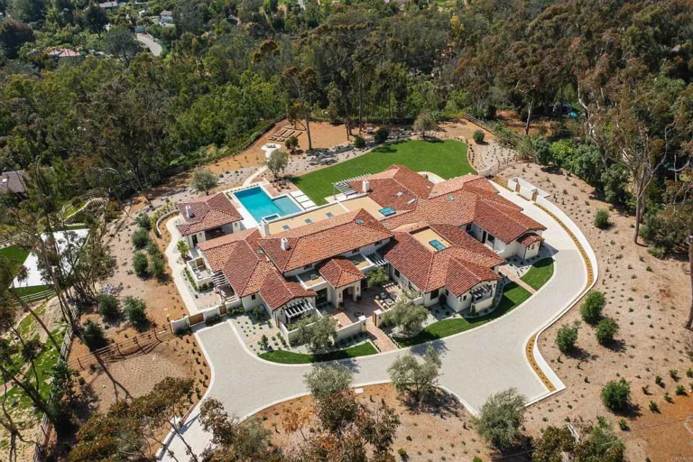 Newly Built Luxury Custom Home on the West Side of Rancho Santa Fe hits The Market for $17,900,000