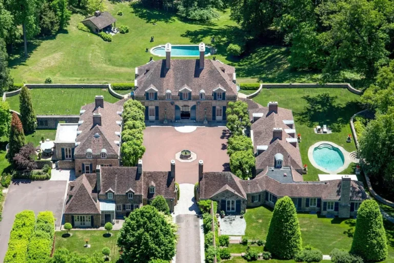 Timeless Luxury and Unparalleled Grandeur: Extraordinary Estate on the Philadelphia Main Line for $30,000,000