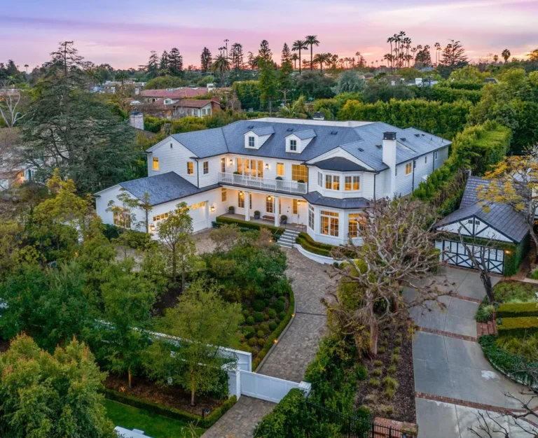 Luxurious Brentwood Park Estate with Exceptional Design and Amenities Asks for $29,995,000 in Los Angeles