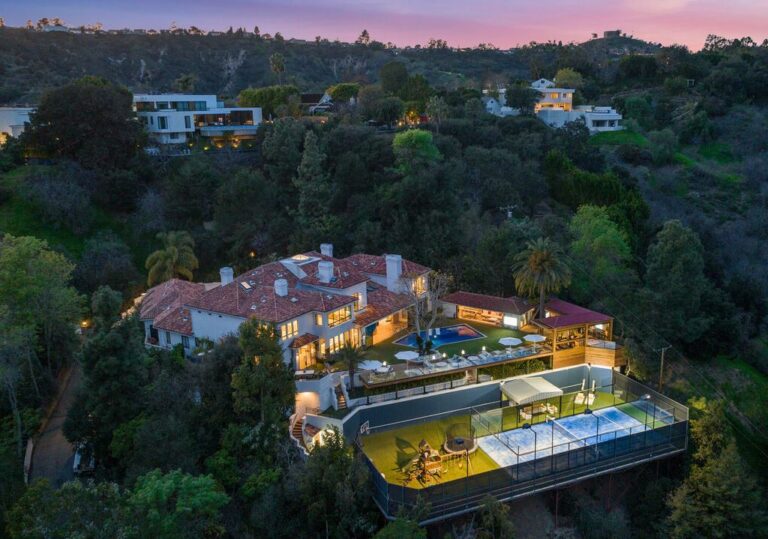 Tranquil Gated Estate with Tennis Court and Breathtaking Canyon Views in Beverly Hills