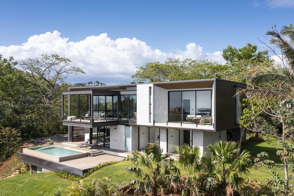 Black Pearl House, Contemporary Tropical Oasis by QBO3 Arquitectos