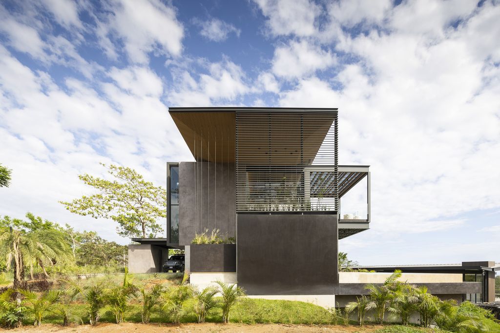 Black Pearl House, Contemporary Tropical Oasis by QBO3 Arquitectos