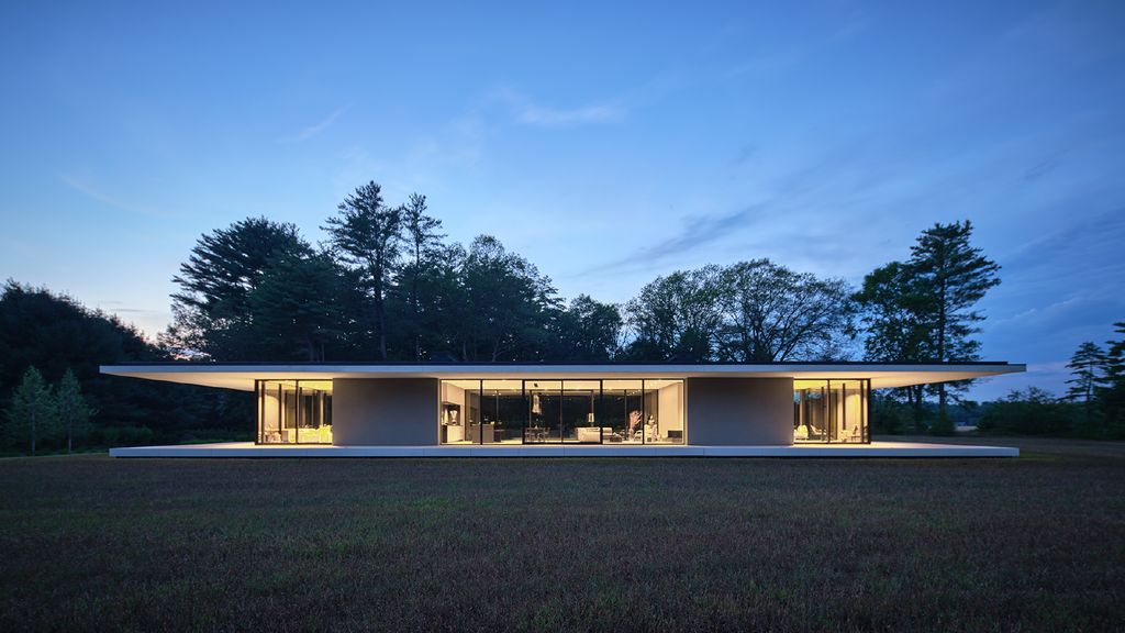 Casa Annunziata, a Glass House Blend in with Nature by Specht Architects