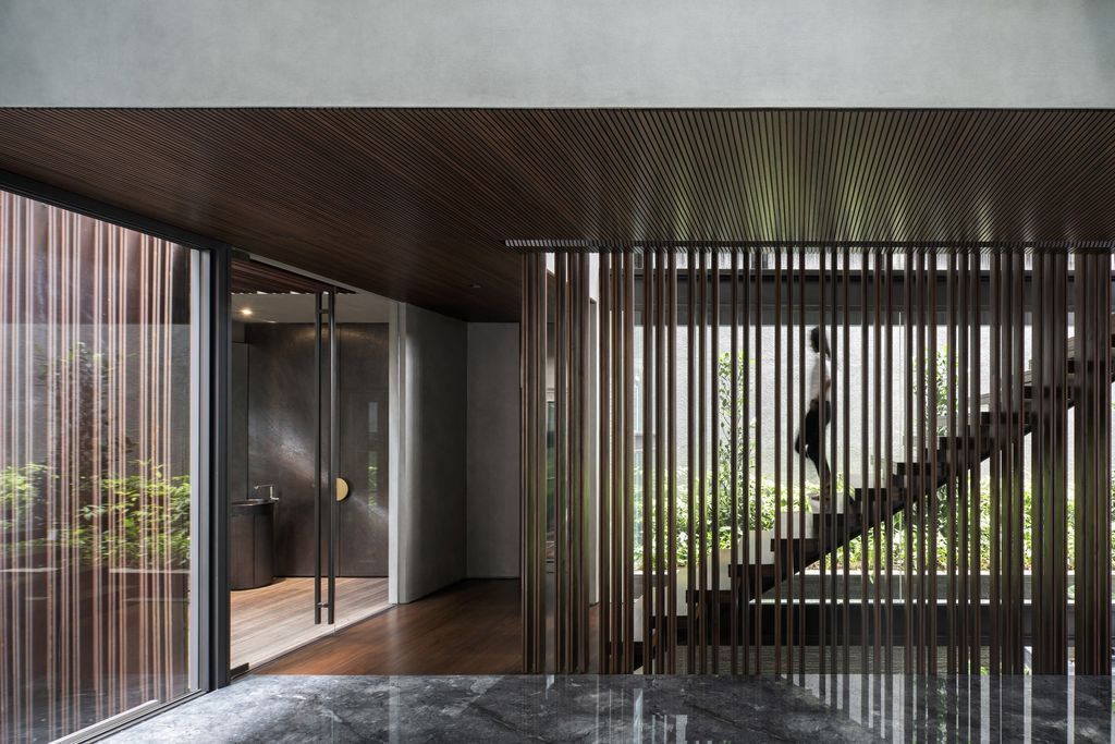 DS House Creates Seamless in-outdoor Integration by Wahana Architects