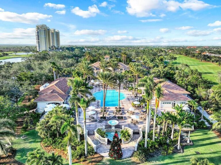 Discover Florida’s Ultimate Luxury Retreat in $3.5 Million Trophy Estate in Estero