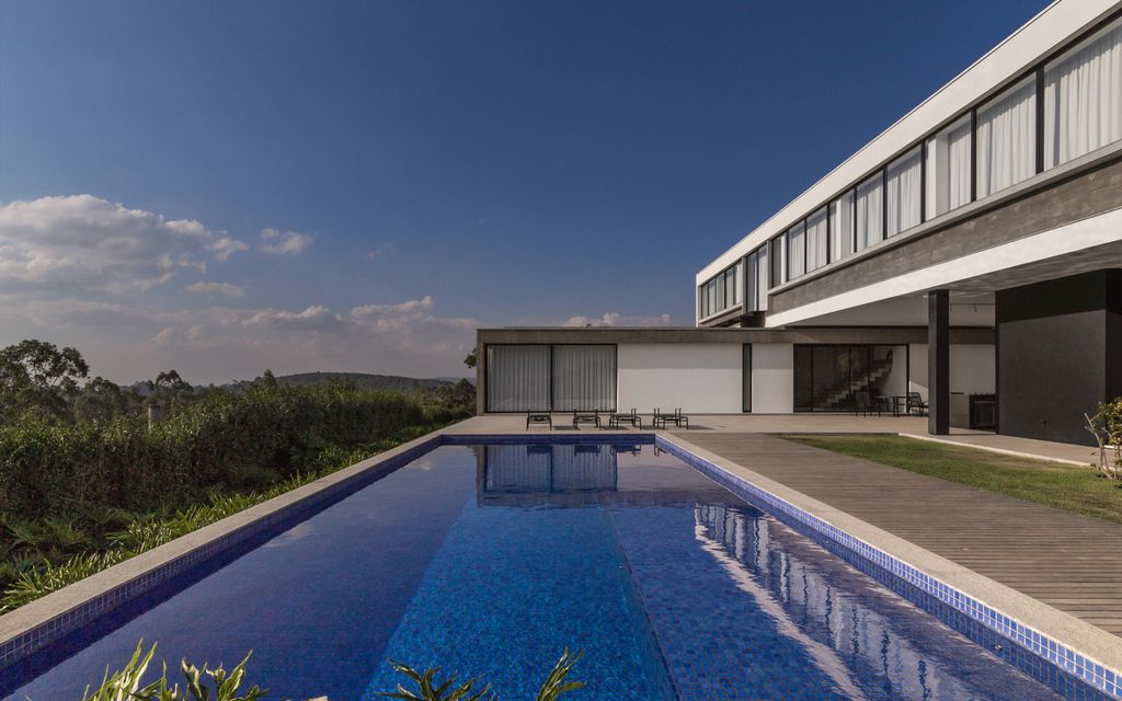 EJM Terras II brings stunning views to nature Gálvez & Márton Arquitetura