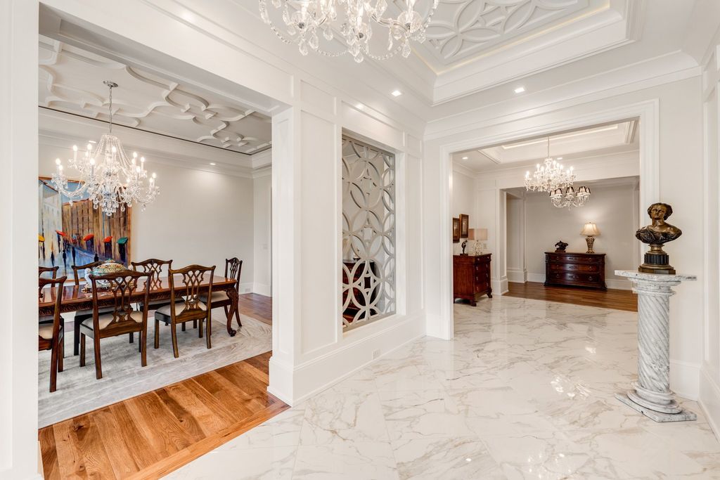 Exceptional Gated Compound in Brentwood, TN: Tranquil Privacy, Stunning  Design, and State-of-the-Art Technology for Chic Entertaining - Asking  $6.599M
