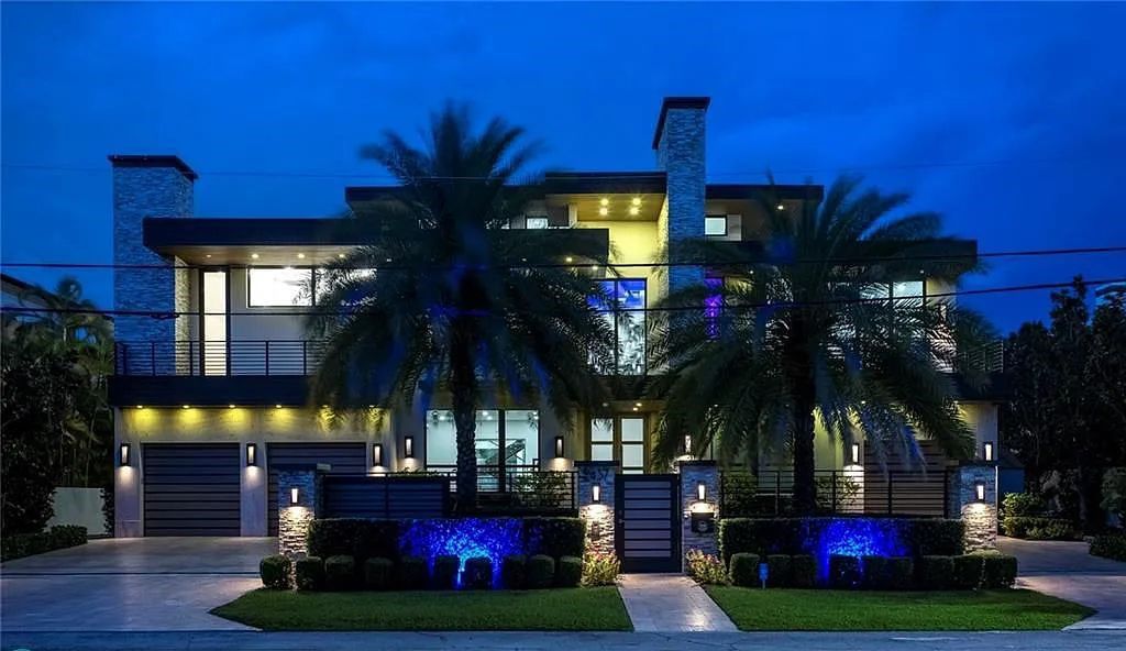 Experience luxury waterfront living at its finest at 2437 Delmar Place, Fort Lauderdale, Florida! This stunning modern estate features 6 bedrooms, 10 bathrooms, and over 7,000 sq ft of living space on an oversized lot with a 12x103 ft concrete dock and privacy gate.