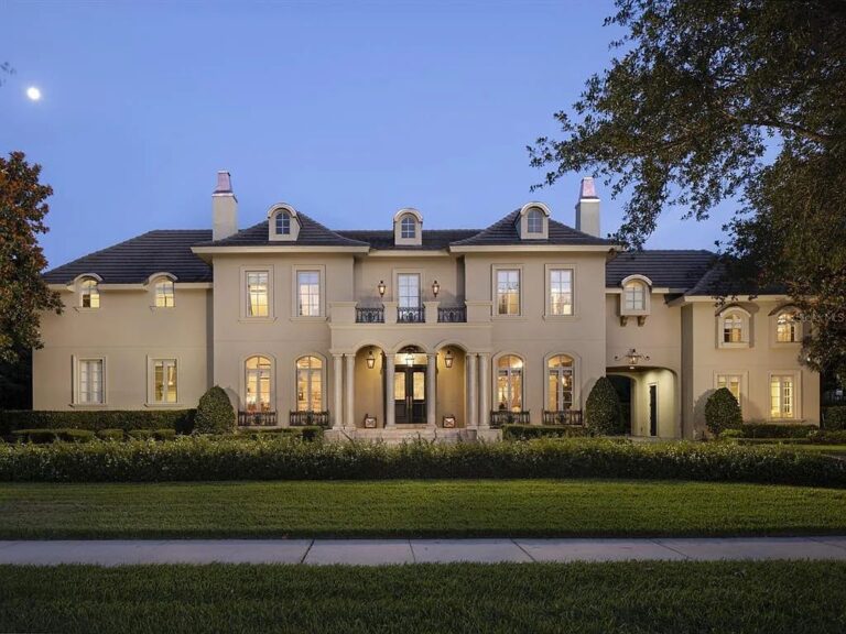 Experience Timeless Elegance and Ultimate Luxury in this $4 Million Windermere Dream Home