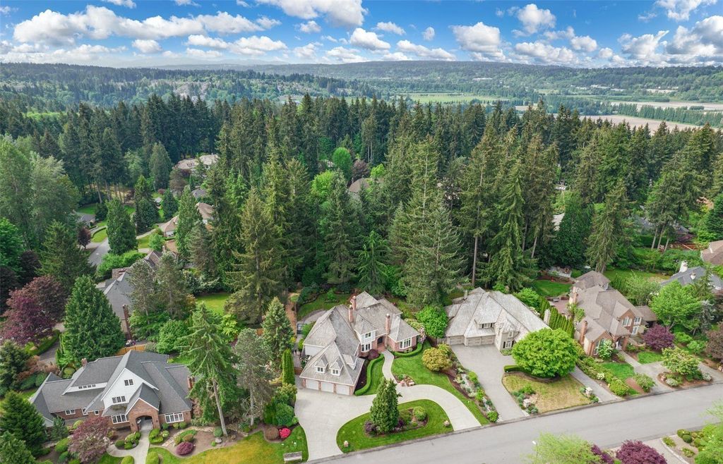 Experience the Perfect Blend of Casual Living and Natural Beauty in this Breathtaking Redmond, WA Home - Listing Price: $2.868M