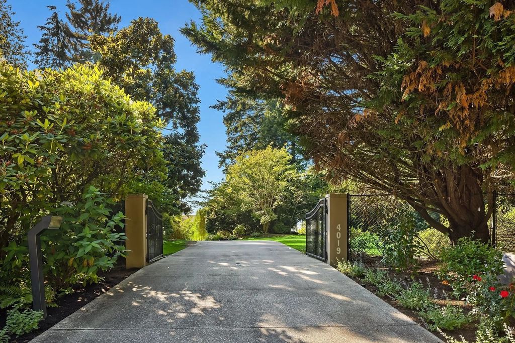 Explore the Charm and Luxury of this Exquisite West-Facing Waterfront Estate in Hunts Point, WA Priced at $43M