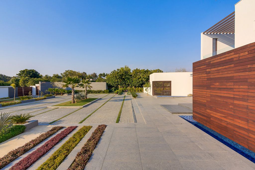 F3 Farmhouse, a Modern Lifestyle Home in India by DADA Partners