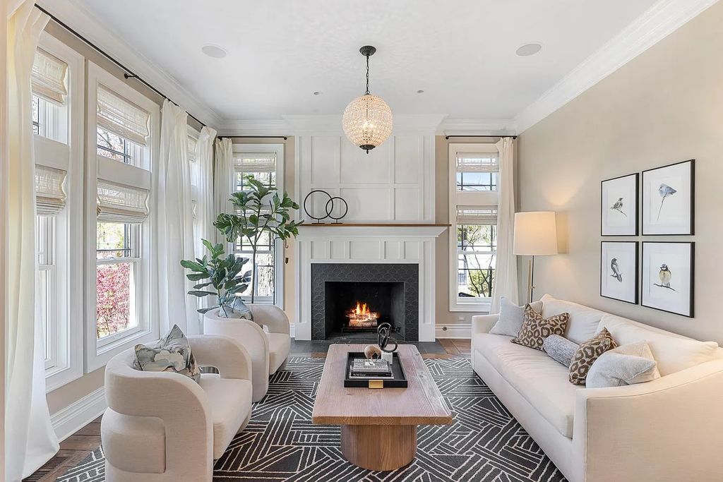 Gorgeous Nantucket-Inspired Home with Exceptional Finishes for Sale in Northbrook, IL at $2.35M