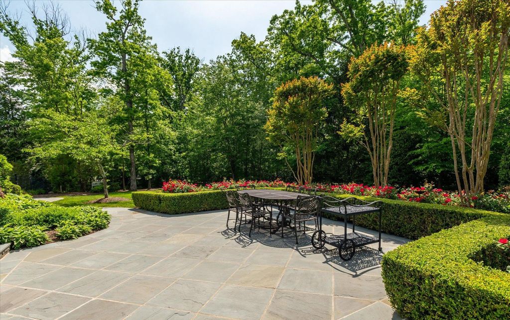 Magnificent Potomac, MD Estate: Unparalleled Luxury Residence Custom-Built to Perfection at $6.895M