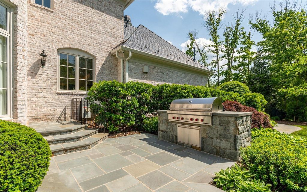 Magnificent Potomac, MD Estate: Unparalleled Luxury Residence Custom-Built to Perfection at $6.895M