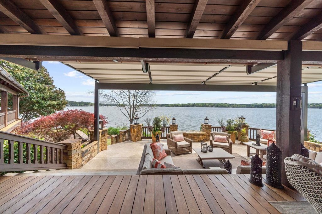 Unmatched Lakefront Estate in Eatonton, GA with $5.995M Offers Exquisite Lake Views