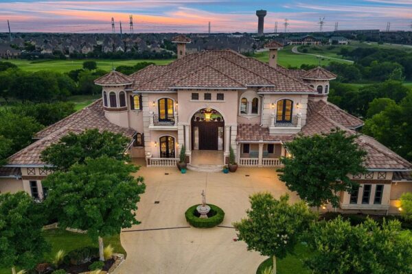 Unparalleled Luxury and Spectacular Views: Exquisite 5-Bed, 7-Bath Home in Lewisville, TX – Priced at $4,500,000