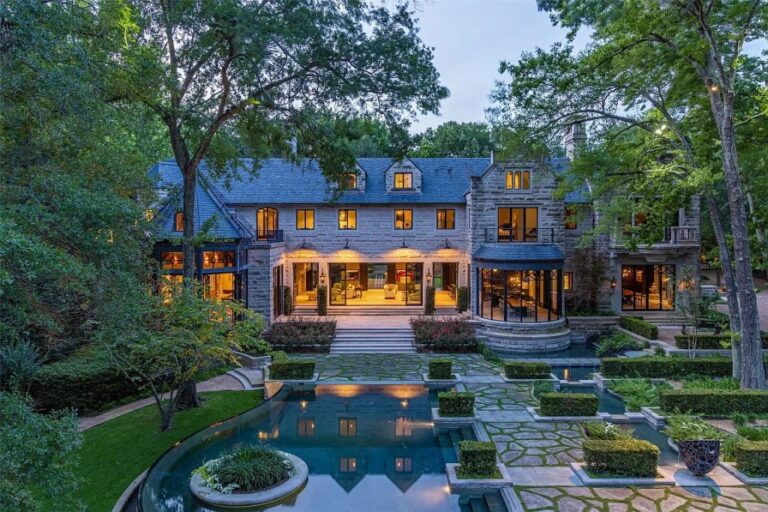 The Lodge at Hunters Creek: Luxurious Home in Houston on Serene Peninsula on Market for $49,985,000