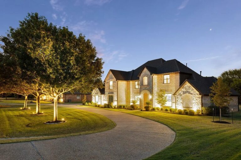 Stunning Fully Renovated 5-Bedroom Home in Southlake, TX as A Modern Oasis Listed at $2,500,000