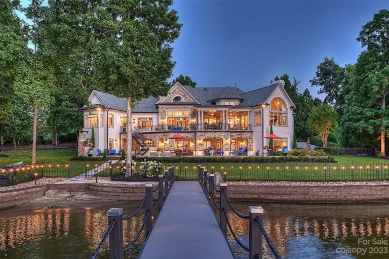 One of A Kind Lakefront Home with 220 Feet of Shoreline in North Carolina