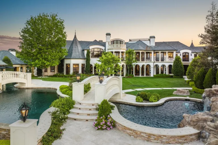 Architectural Masterpiece in Calabasas, California: French-Inspired Estate with Breathtaking Views