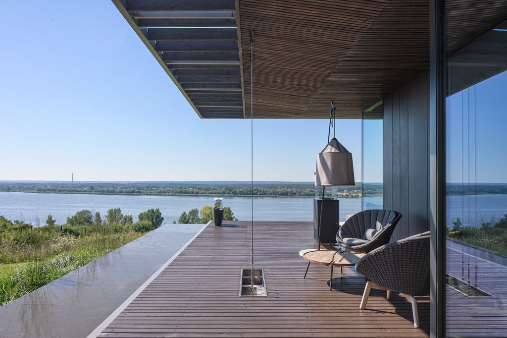 3535 Slope House on Bank of Vistula River by 77 Studio Architecture