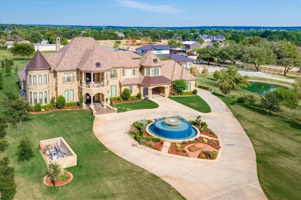 Exquisite Estate on 2 Acres of Manicured Grounds in Southlake’s Whites Chapel for $6,285,000