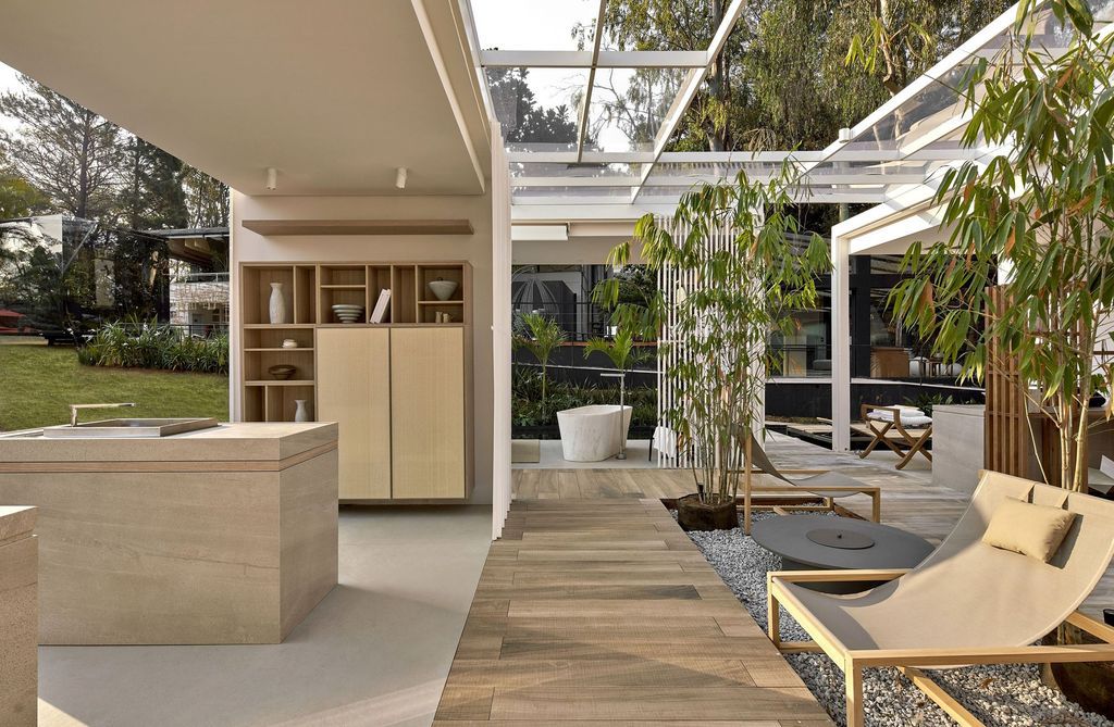 Acqua House with simplicity & functionality by Cristina Menezes Arquitetura