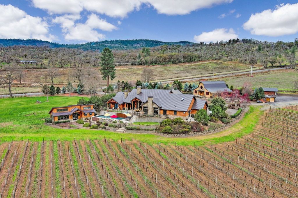 Grestoni Vineyards Estate: Exquisite Luxury Living and Wine Experience in Medford, OR, Priced at $11.95M