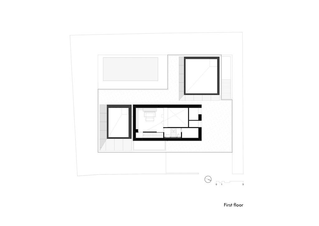 House 2G, Discreet Architecture with Modern Language by Haro Architects