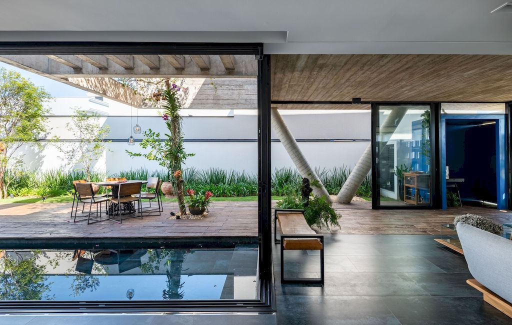 House RZR, Seamless Social Spaces Integration by GRBX ARQUITETOS