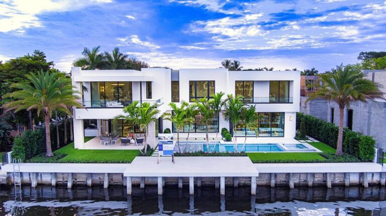 Luxurious Modern Masterpiece in $16 Million Exquisite Boca Raton Estate