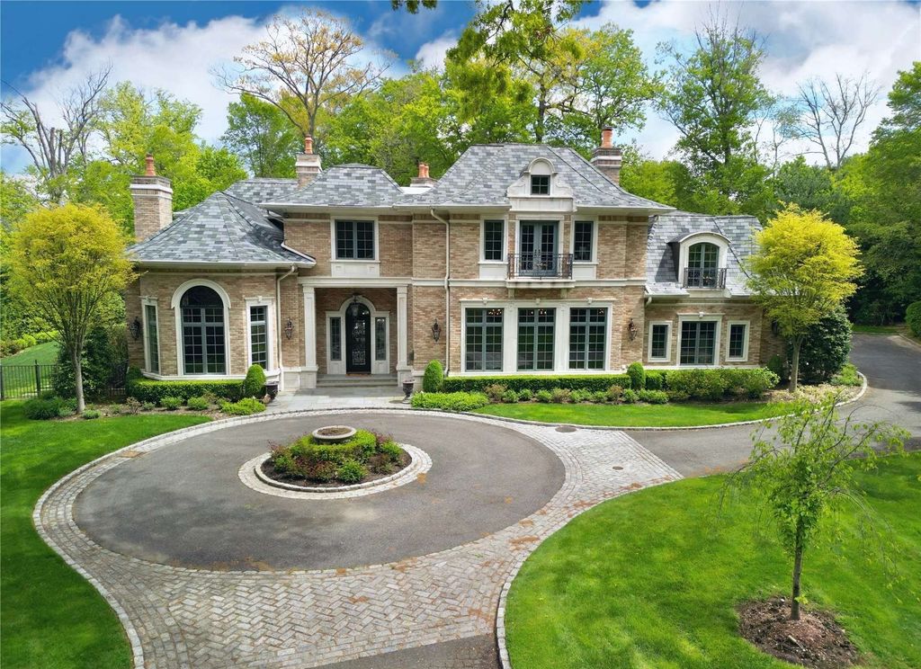 Majestic Colonial Estate Perfect for Elegant Entertainment in Great Neck, NY Listed at $6.988 Million