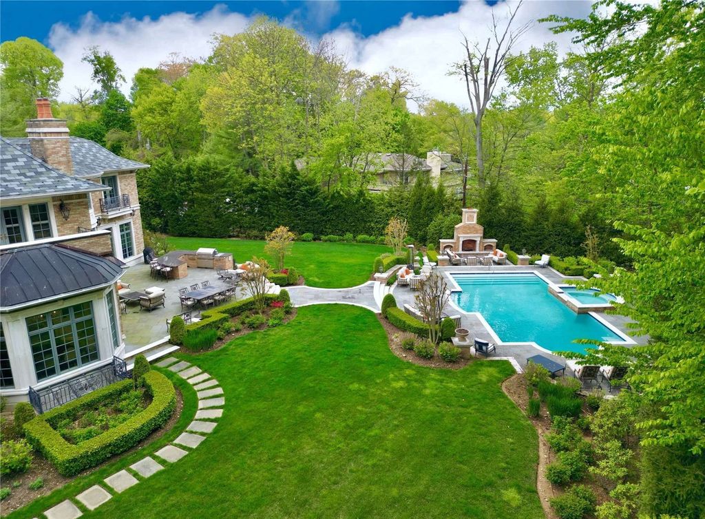 Majestic Colonial Estate Perfect for Elegant Entertainment in Great Neck, NY Listed at $6.988 Million