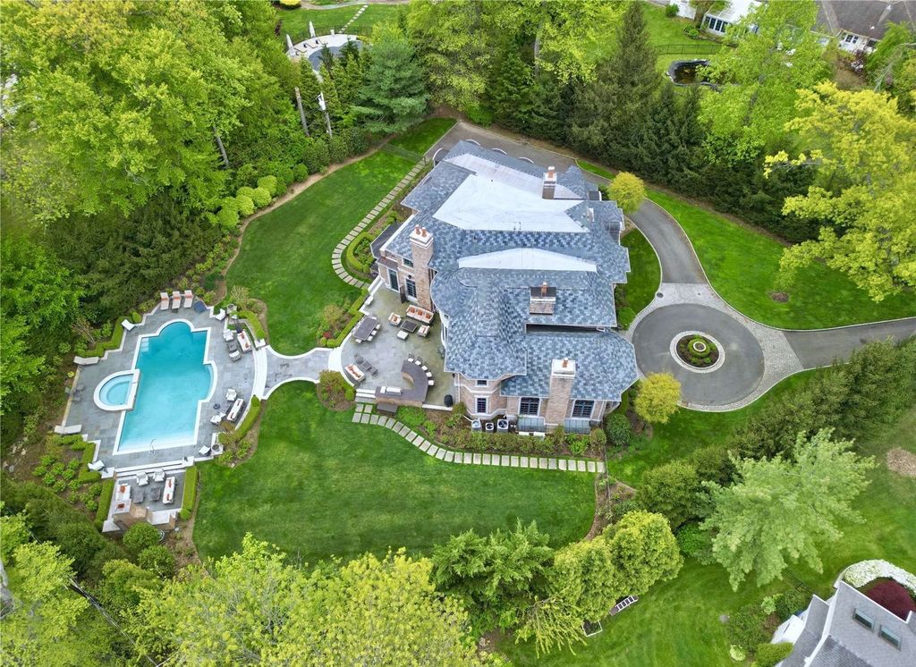 Majestic Colonial Estate Perfect for Elegant Entertainment in Great Neck, NY Listed at $6.988 Million