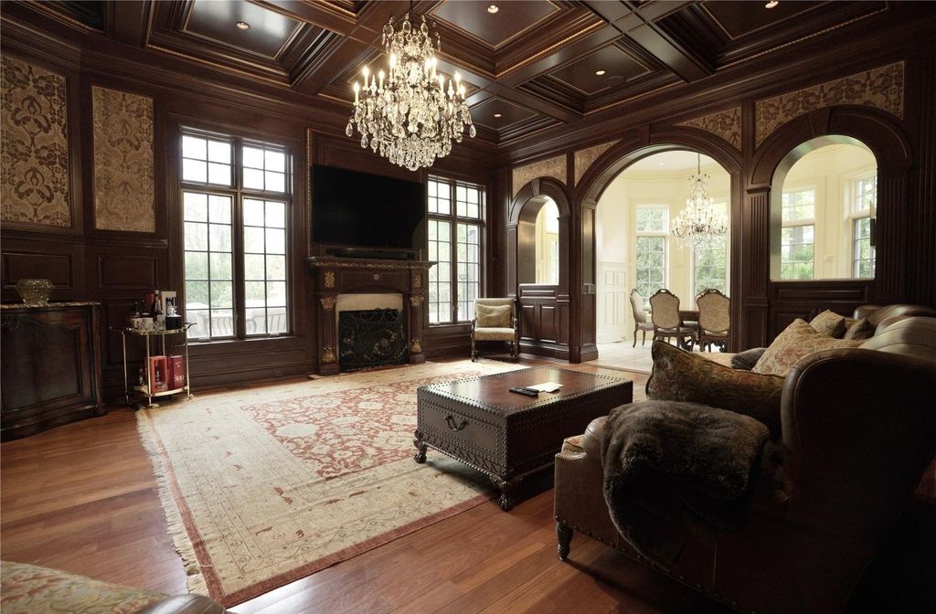 Majestic Colonial Estate Perfect for Elegant Entertainment in Great Neck, NY Listed at $6.988 Million