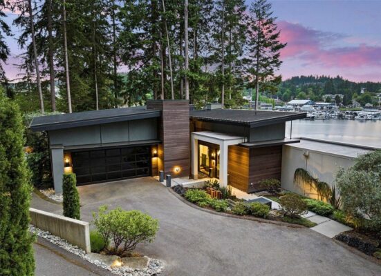 Stunning Gig Harbor, WA Home with 100' Low Bank Waterfront and Luxury ...