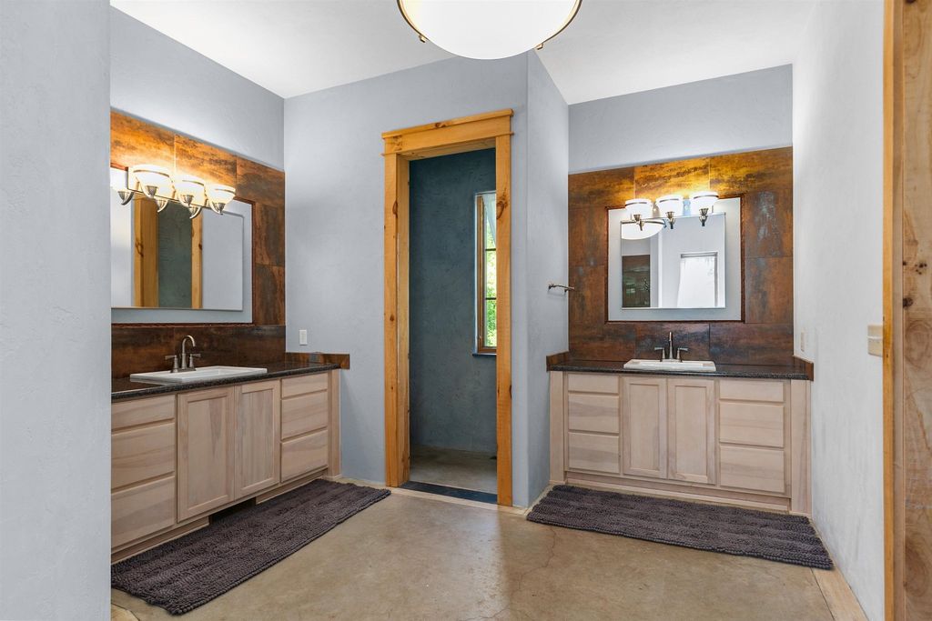 Timeless Elegance and Italian Architectural Splendor Unveiled in Hortonville, WI Priced at $2.25M