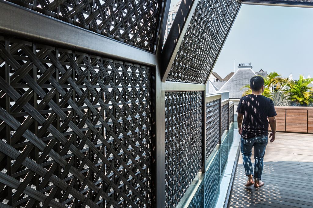 Weave House with Impressive Webbing Facade by Wahana Architects