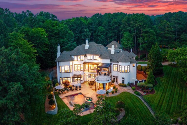 Year-Round Entertainer’s Paradise: A Resort-Style Home in North Carolina