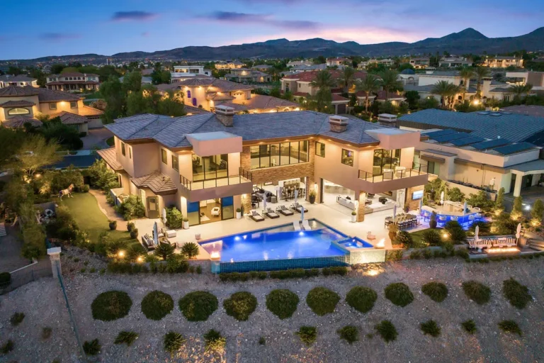 Luxurious Contemporary Masterpiece with Breathtaking View in Henderson, Nevada