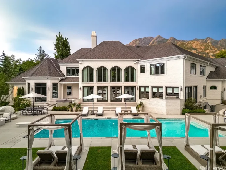 Exquisite Mansion Estate with Modern Design and Classic Elegance in Holladay, Utah