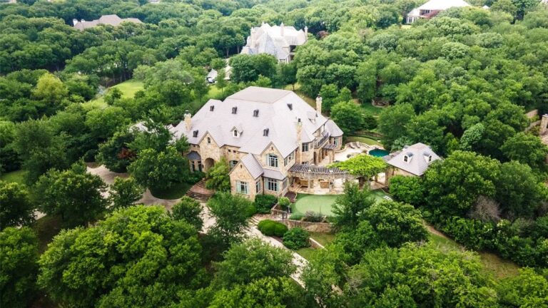 Enchanting Home in Fort Worth: Embrace Extravagance on a 2.22-Acre Sophisticated Design Priced at $4,495,000