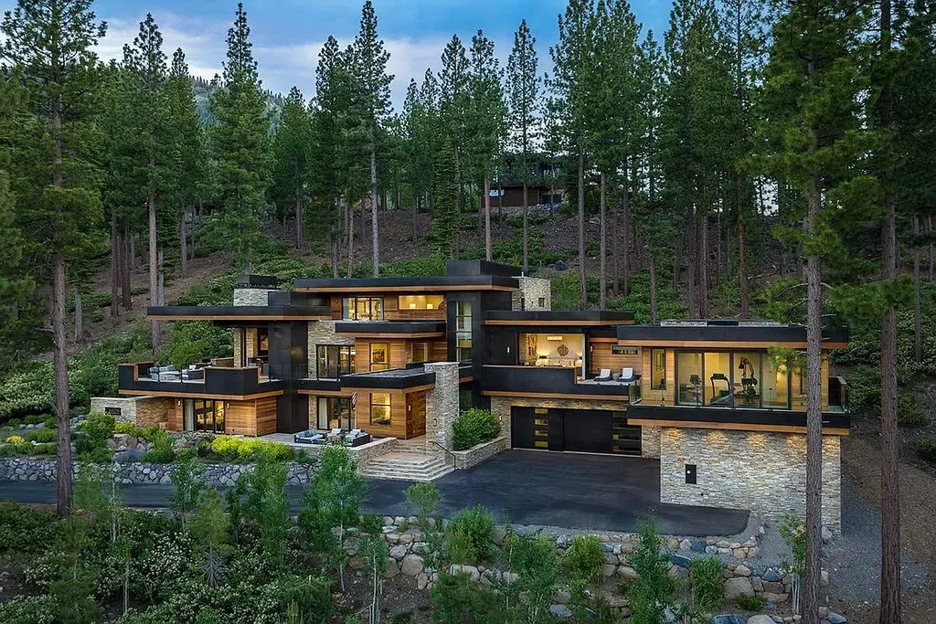 9525 Wawona Court Home in Truckee, California. Prepare to be speechless upon entering this extraordinary 7,922-square-foot estate in Martis Camp. Words will escape you as your jaw drops in awe. From the moment you step inside, it becomes clear that this home is a masterpiece designed for entertaining and gathering. The kitchen, great room, dining room, patio, and decks seamlessly blend together, creating the perfect space for hosting unforgettable events.