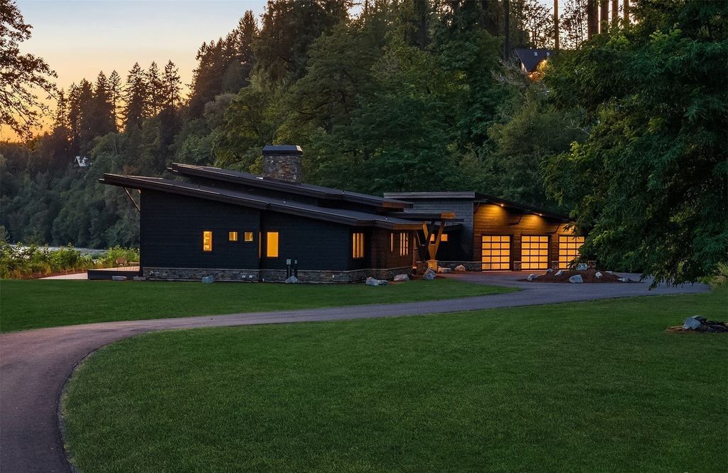 A Rare Legacy Property in Woodland, Washington - An Idyllic Haven Amidst Natural Serenity, Priced at $3,999 Million