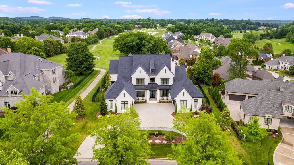 Breathtaking New Construction in Brentwood, Tennessee: A Perfect Blend of Elegance and Airiness Asking Price $4.59 Million