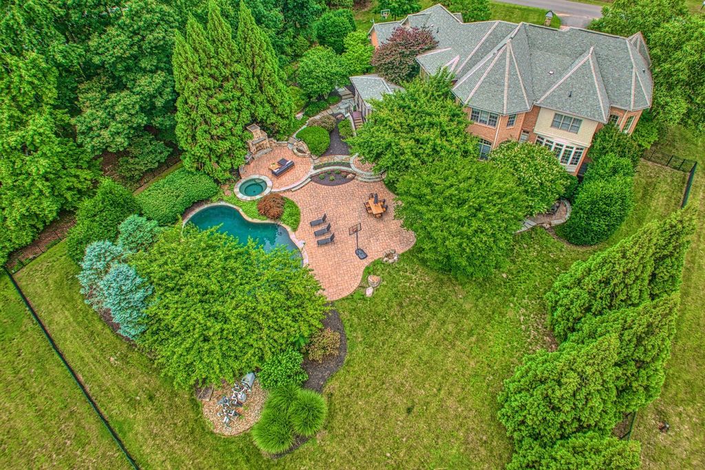 Captivating Retreat in Leesburg, Virginia: Harmonizing French Country Charm and Contemporary Elegance for $2,299,999