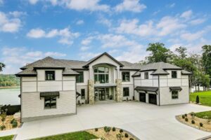 Luxurious Lakefront Living at The Peninsula La Follette Tennessee Breathtaking Home Listed for 11.997 Million 1