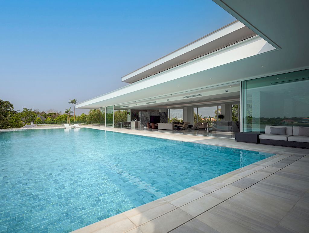 River House offers panoramic view spot of Chao Phraya River by OfficeAT