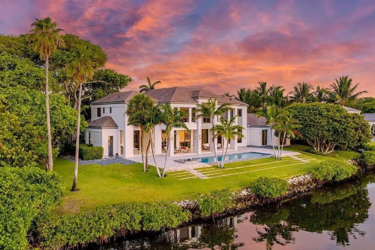 Stunning Estate showing Unparalleled Luxury Living in Manalapan is